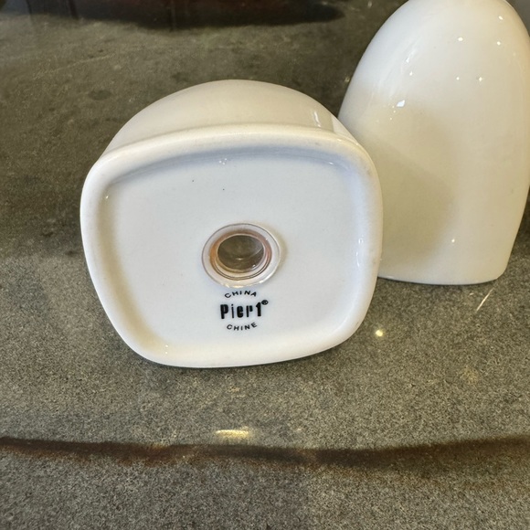 Chic White Pier 1 Ceramic Shaker Set - Picture 4 of 4